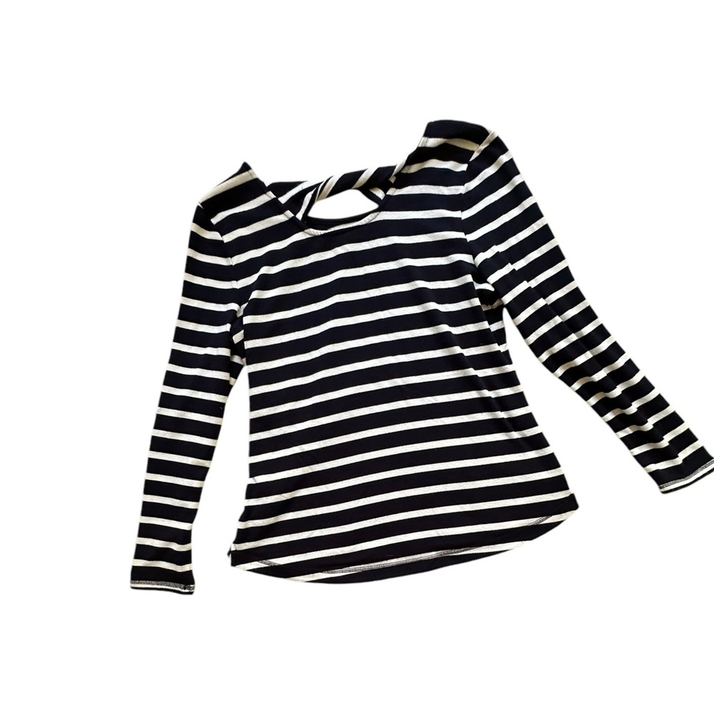 Black & white striped top.  T by Talbots.  Size LP.